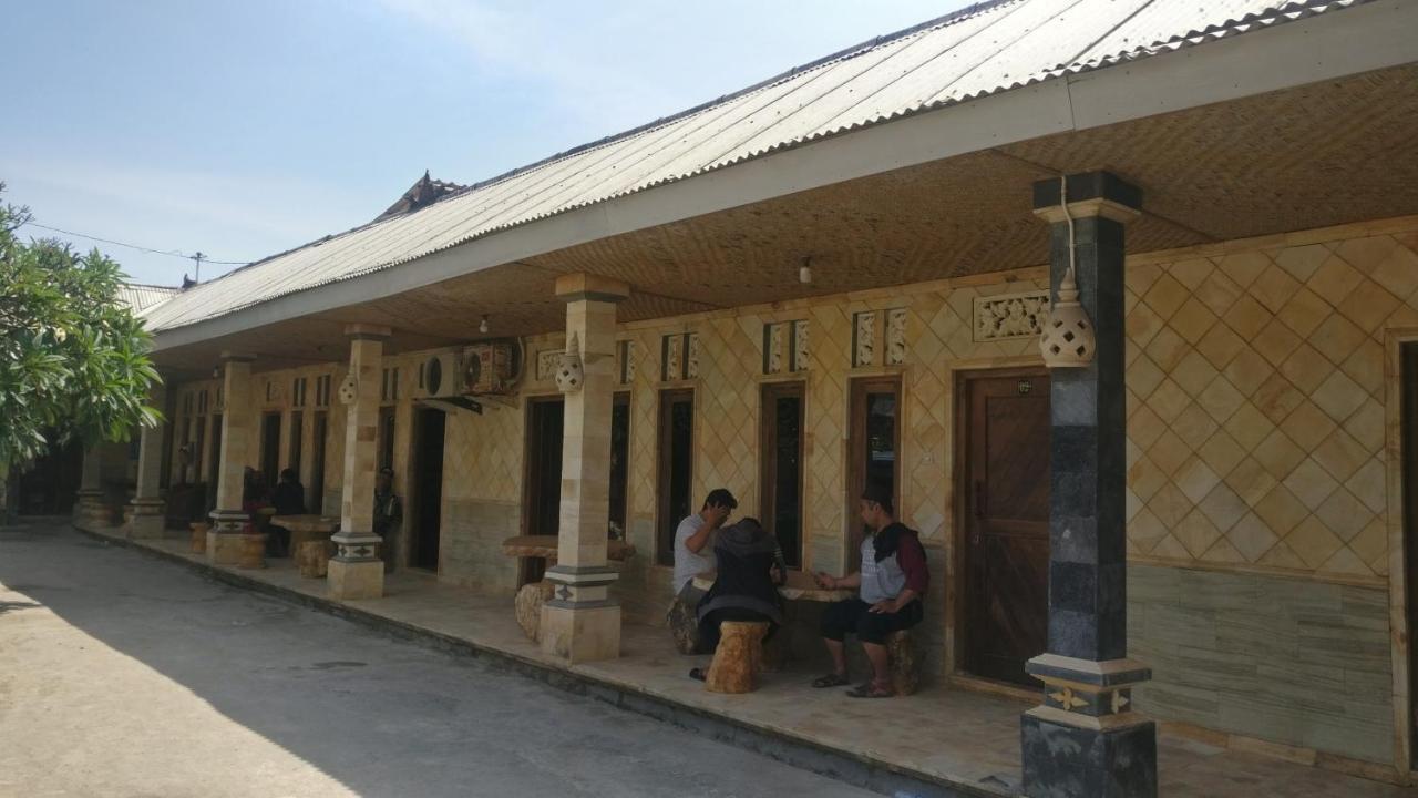 Hotel Kampoeng Drini Brono Exterior photo